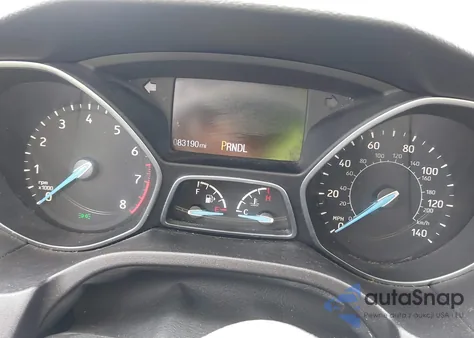 2016 Ford Focus Se z USA, uszkodzony, nr VIN 1FADP3F21GL231026